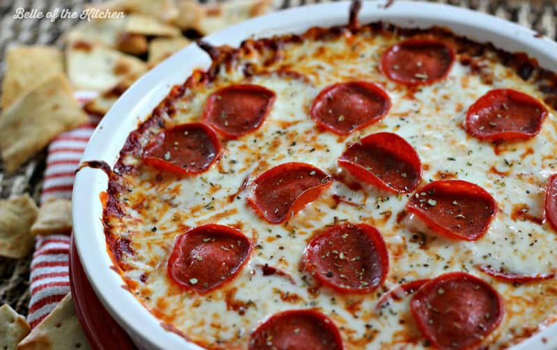 a large bowl of pepperoni pizza dip