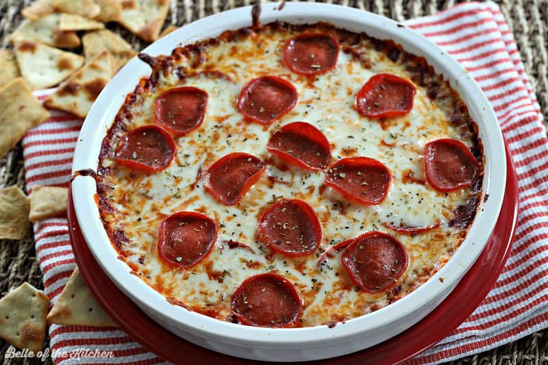 a large bowl of pepperoni pizza dip