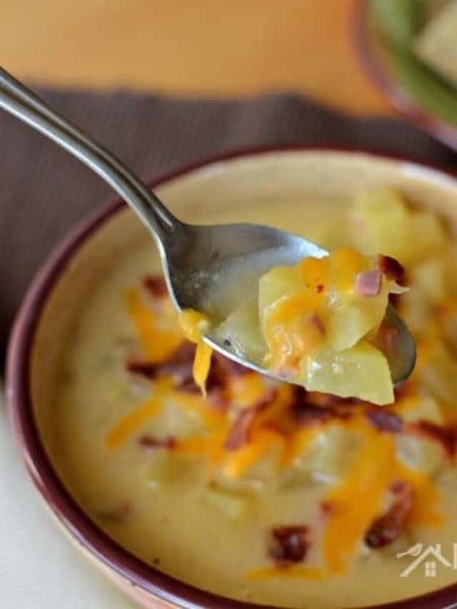 Slow Cooker Loaded Potato Soup Story Belle of the Kitchen