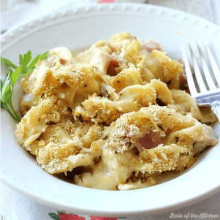 This Chicken Cordon Bleu Noodle Bake makes an easy, comforting dinner any day of the week. It's a delicious one-pot meal the whole family will love!