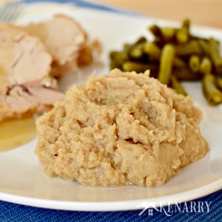 A plate of food turkey, green beans, and cauliflower