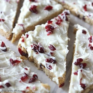 These homemade Cranberry Bliss Bars taste JUST LIKE the ones from Starbucks!