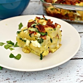 Oh yum! Bacon, spinach, feta cheese AND french fries for breakfast?! I can't wait to try this easy overnight egg casserole recipe.