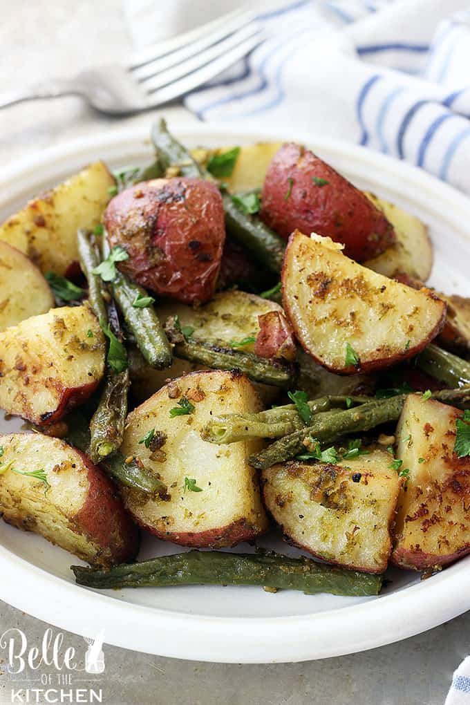 A plate of potatoes and green beans