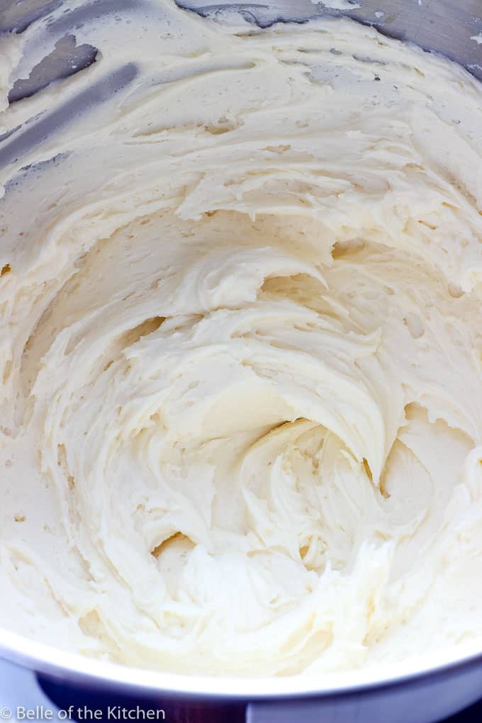 The Best Vanilla Buttercream Frosting Belle Of The Kitchen 3246