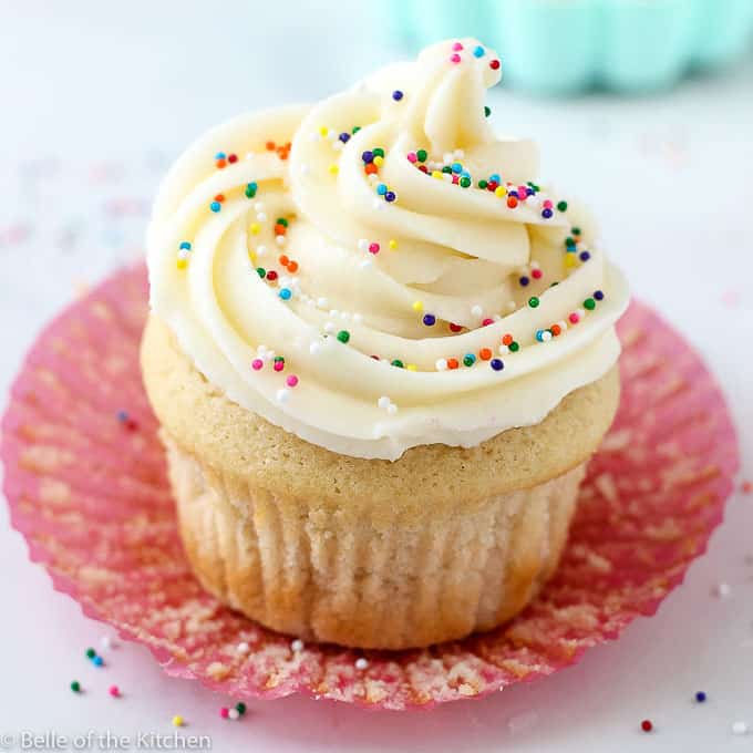 Vanilla Buttercream Frosting Recipe | Lil' Luna