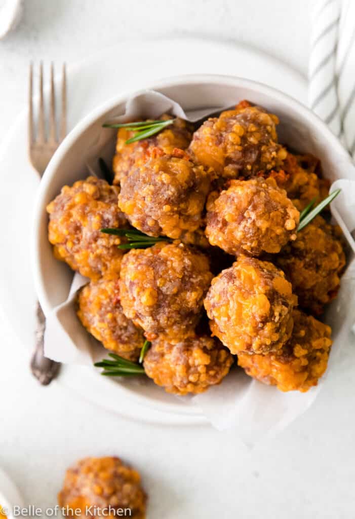 Bisquick Sausage Balls (3 Ingredients!) Belle of the Kitchen