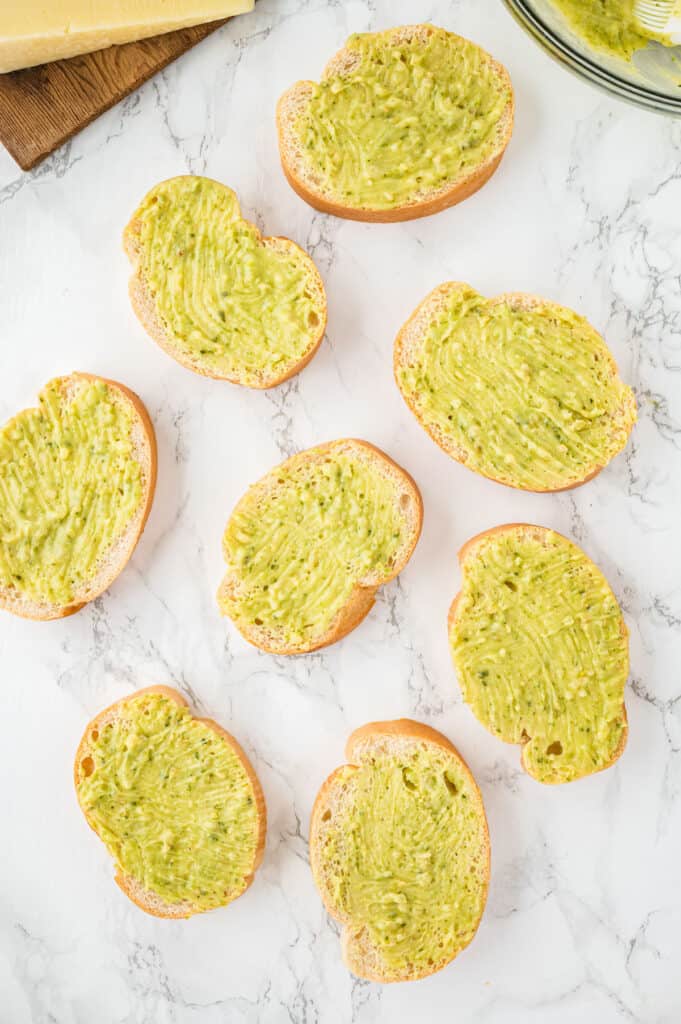 Air Fryer Garlic Bread - Belle of the Kitchen